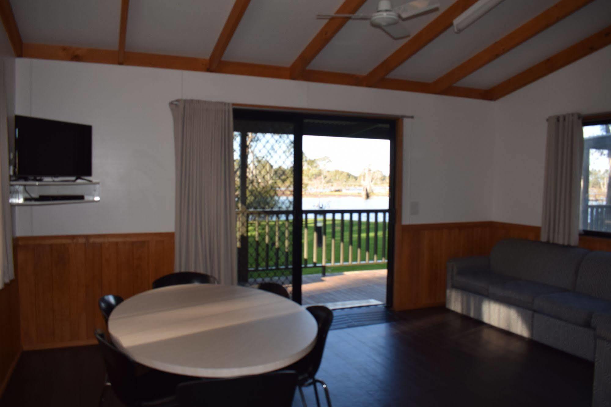 Cohuna Waterfront Holiday Park Dış mekan fotoğraf