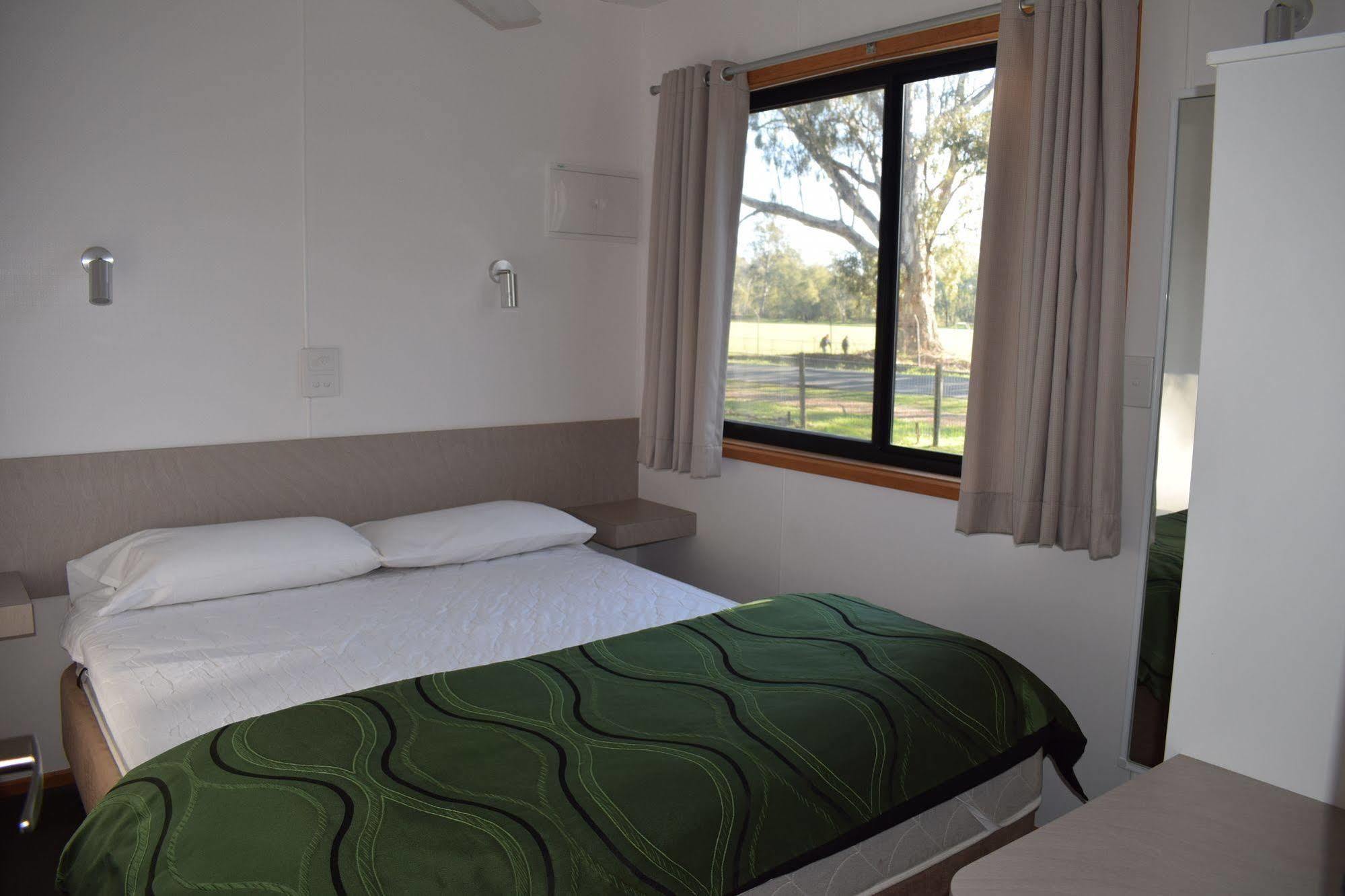 Cohuna Waterfront Holiday Park Dış mekan fotoğraf