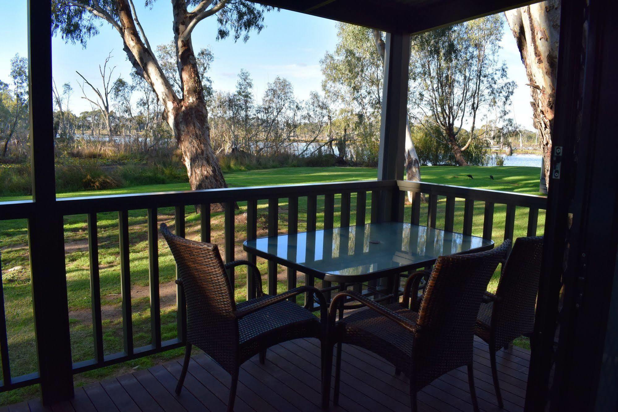 Cohuna Waterfront Holiday Park Dış mekan fotoğraf